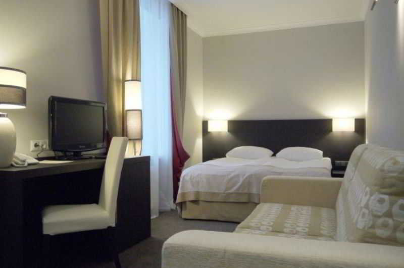 Reikartz Kharkiv Hotel Rum bild