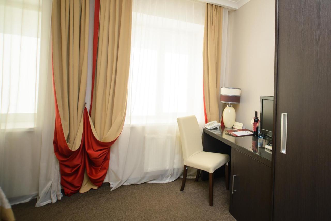 Reikartz Kharkiv Hotel Exteriör bild