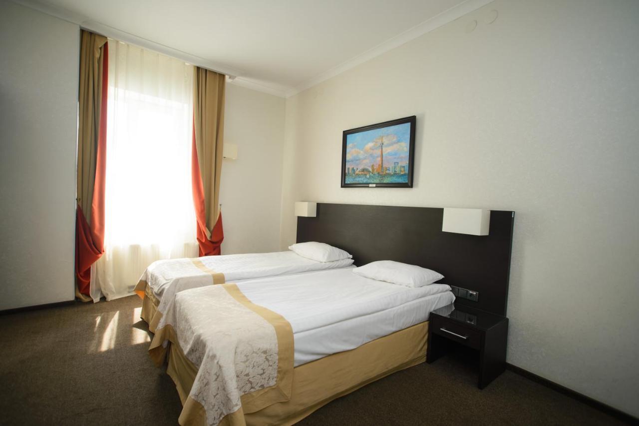 Reikartz Kharkiv Hotel Exteriör bild
